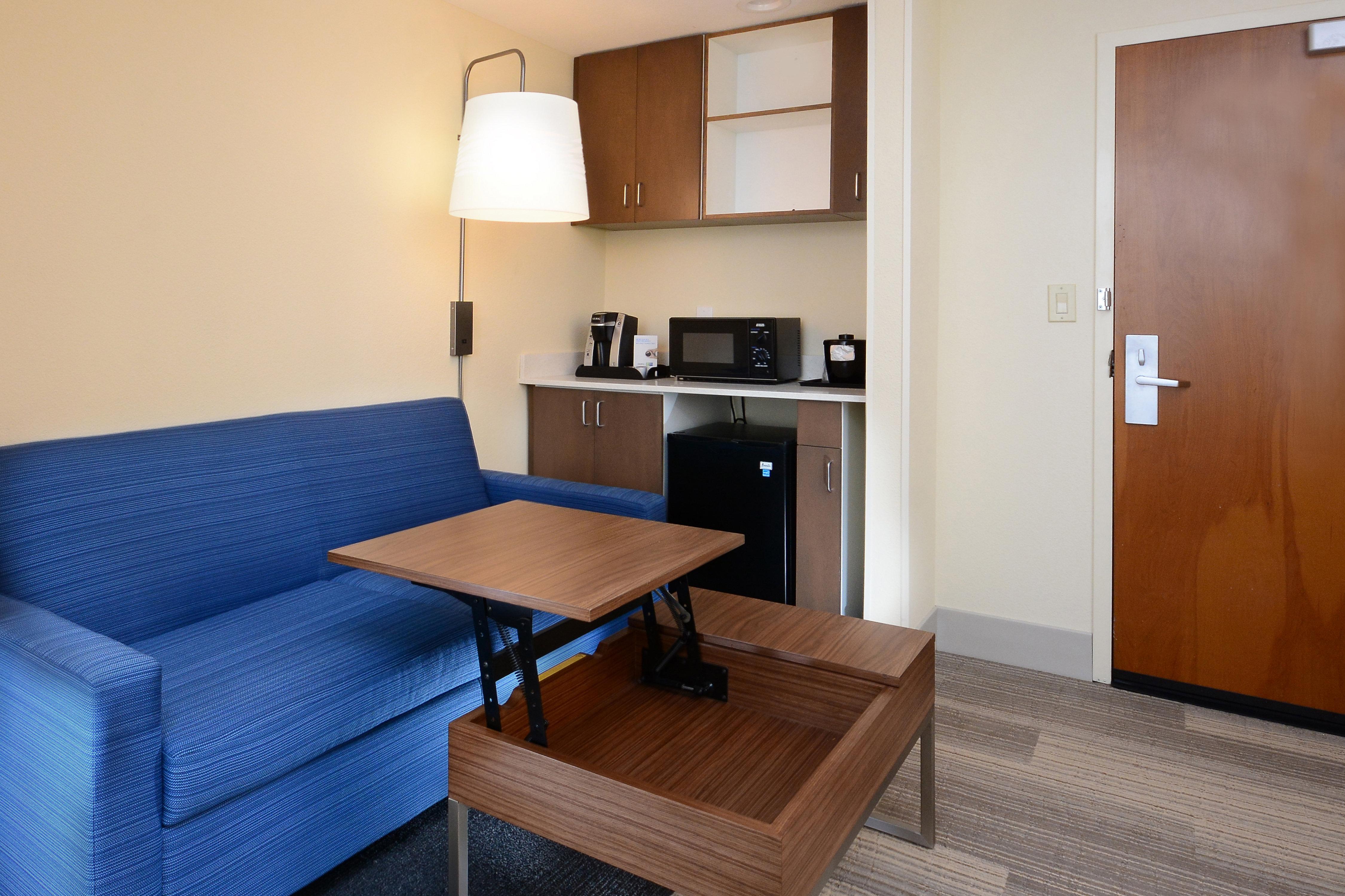Holiday Inn Express & Suites Raleigh Durham Airport At Rtp By Ihg Exterior photo
