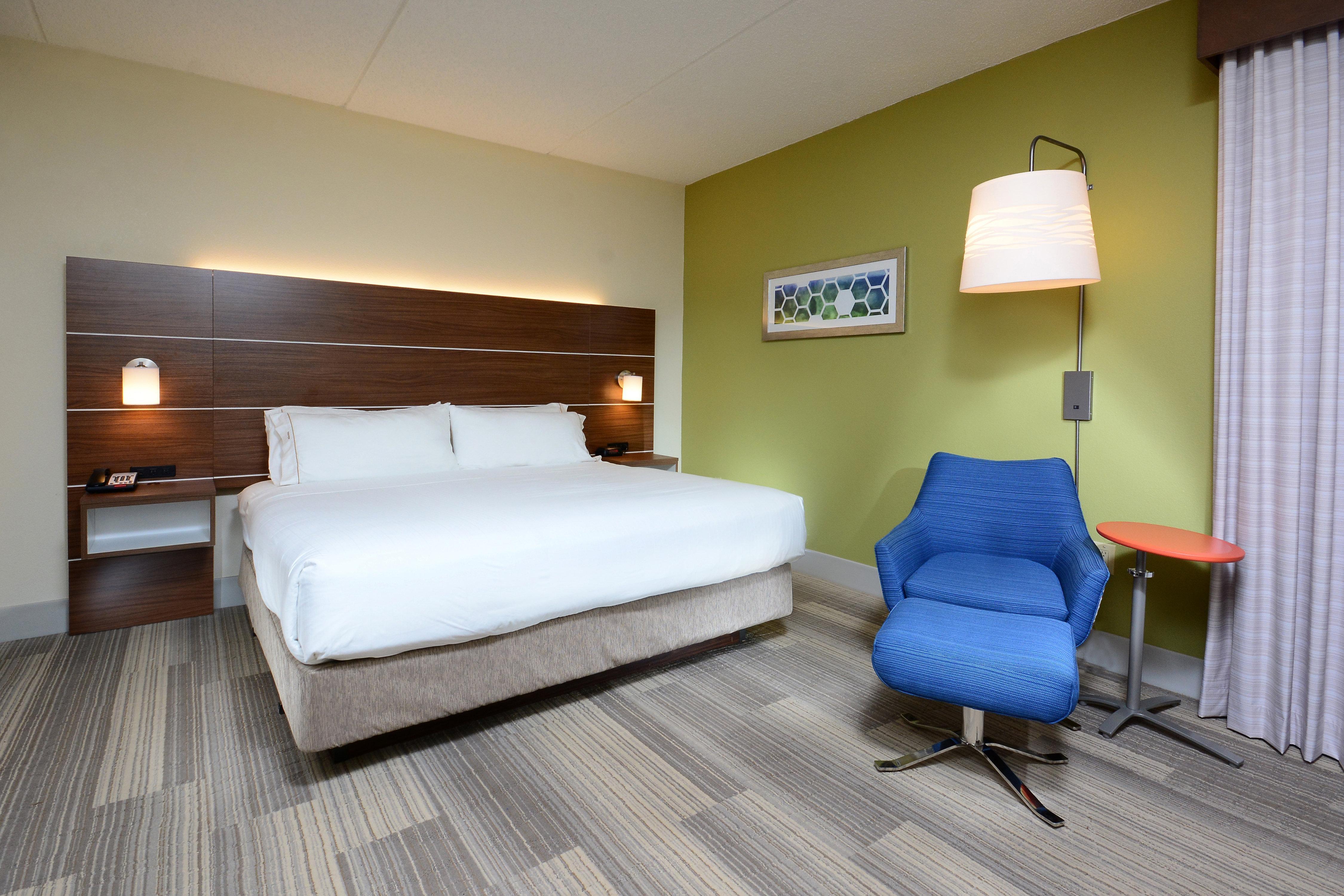 Holiday Inn Express & Suites Raleigh Durham Airport At Rtp By Ihg Exterior photo